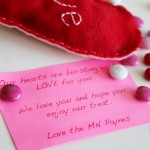 Bursting with love heart holder | Lolly Jane