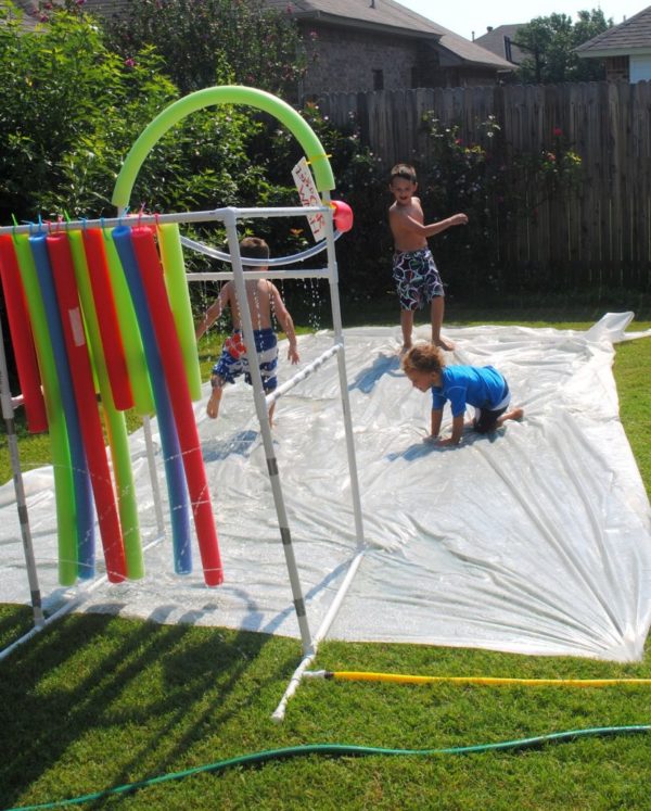 DIY slip 'n slide #summerboredombuster