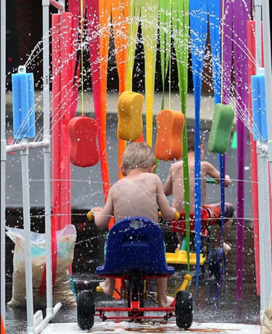 DIY kids car wash #summerboredombuster
