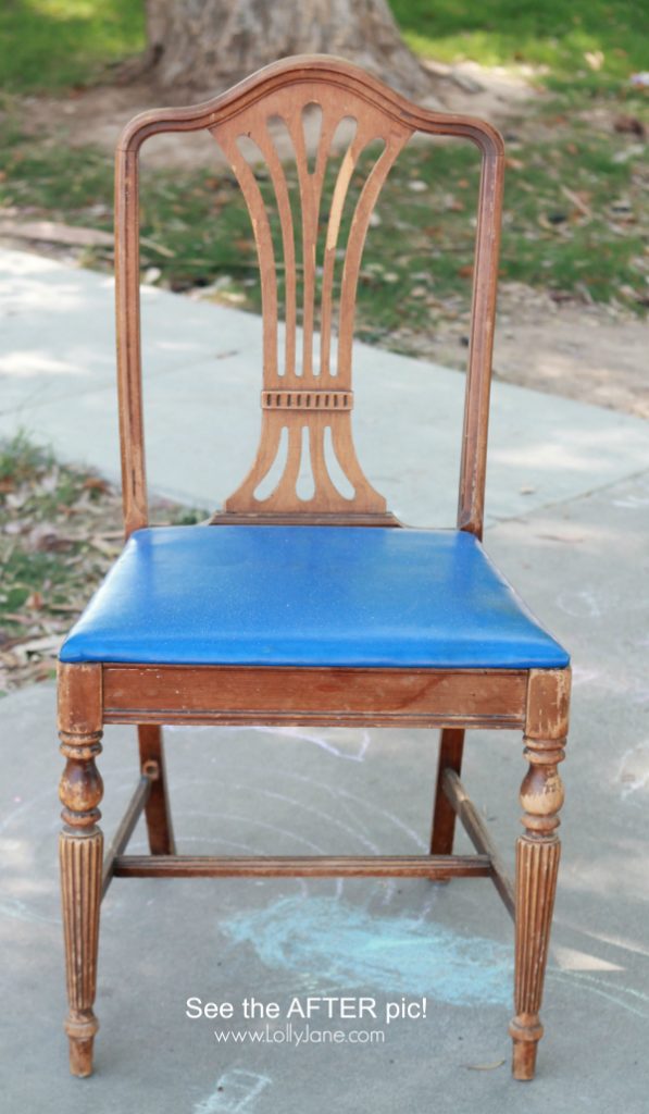 How to paint an old chippy chair, so easy. Come see the AFTER photo, total makeover! via @lollyjaneblog