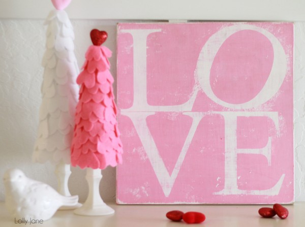 LOVE Valentines Sign lollyjane #valentinesday #craft