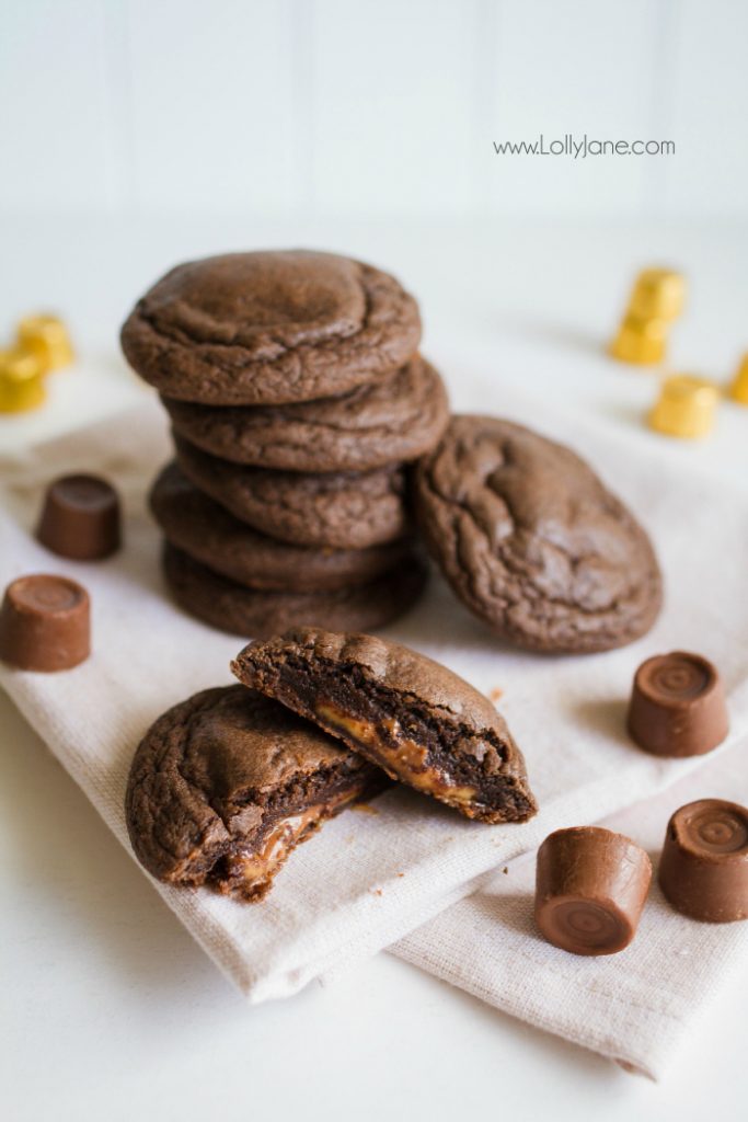 Just 4 ingredients to make these yummy ROLO cookies! We love this caramel treat using a cake mix cookie, easy recipe idea! Love Rolo cookies!