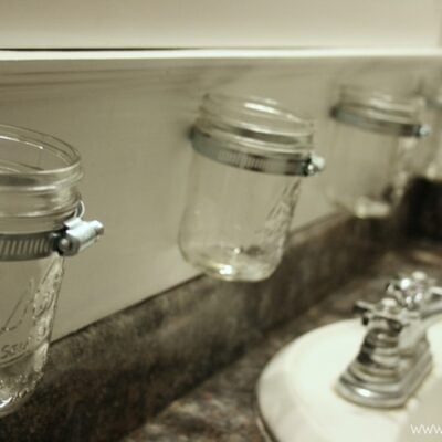DIY Mason Jar Bathroom Storage