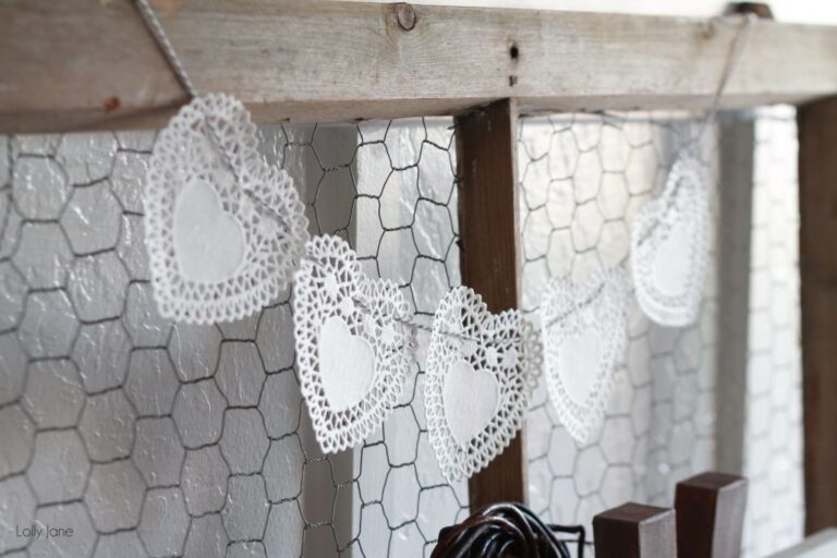 Doily Heart Bakers Twine Bunting