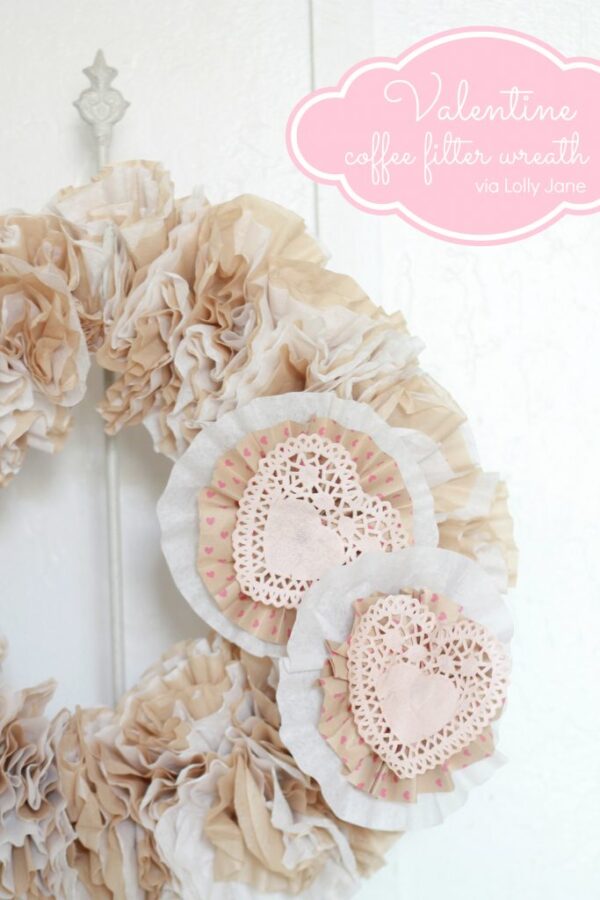 Valentine Coffee Filter Wreath via lollyjane.com #valentinesday #craft #wreath