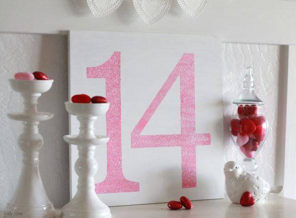 easy Valentines day glitter sign #valentinesday #DIY