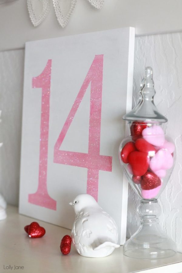 easy Valentines day glitter sign #valentines day #DIY