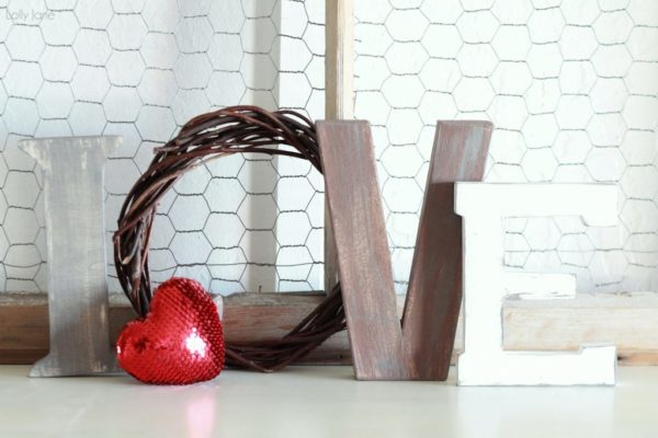 valentines day love letters mantel decor (11)