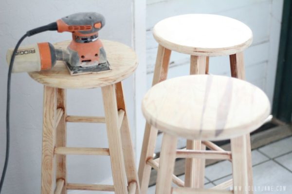 DIY-kitchen-barstool-makeover-by-Lolly-Jane