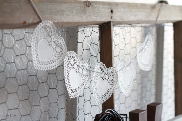 Heart-Doily-Bakers-Twine-Bunting-via-Lolly-Jane5-600x400