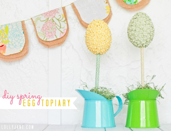 Bakers twine egg topiary by www.lollyjane.com #spring #homedecor