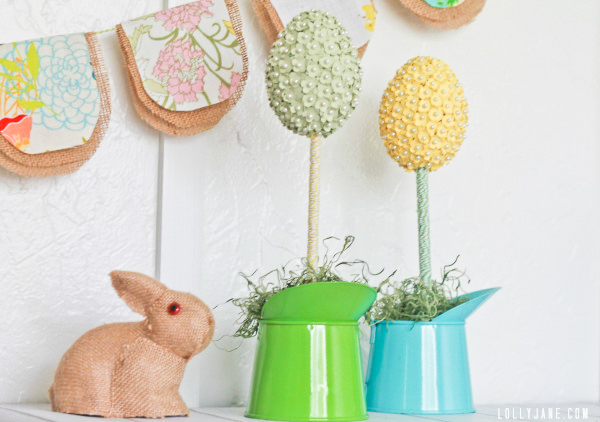 Bakers twine wrapped egg topiaries by www.lollyjane.com #spring #easter #homedecor