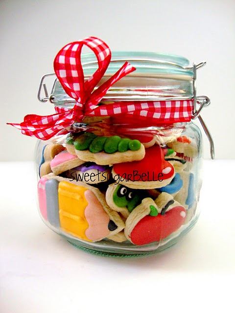 Sweet Sugar Belle teacher cookie gift via LollyJane.com #teacherappreciation