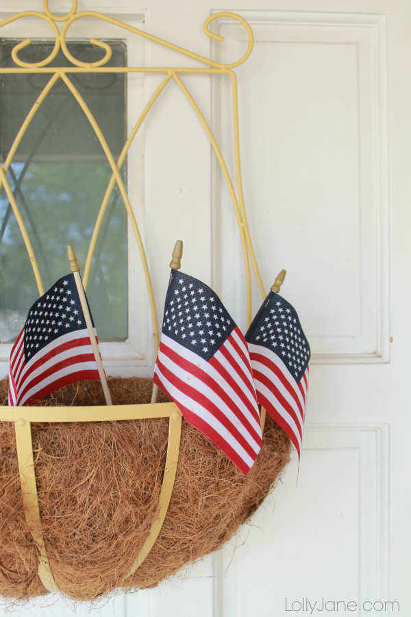 cute-front-porch-4th-of-july-decor