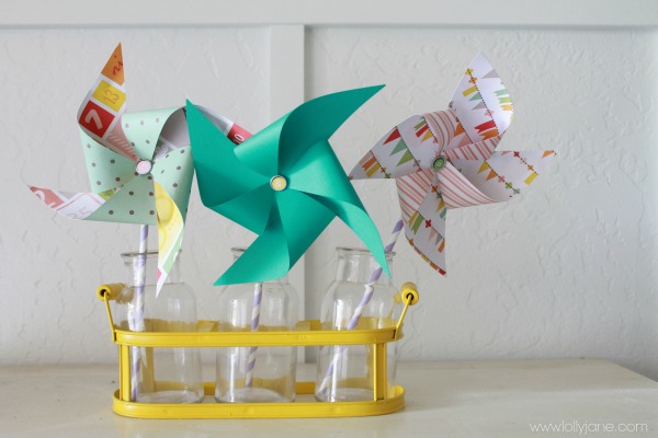 How to make paper pinwheels for summer decor #paperpinwheel #summer