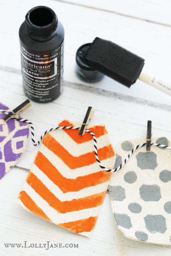 Paint clothespins black to hang a Halloween bunting!