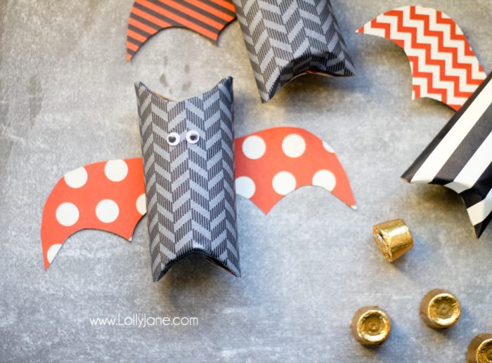 Cute Halloween bat treat holders made from toilet paper rolls | via lollyjane.com