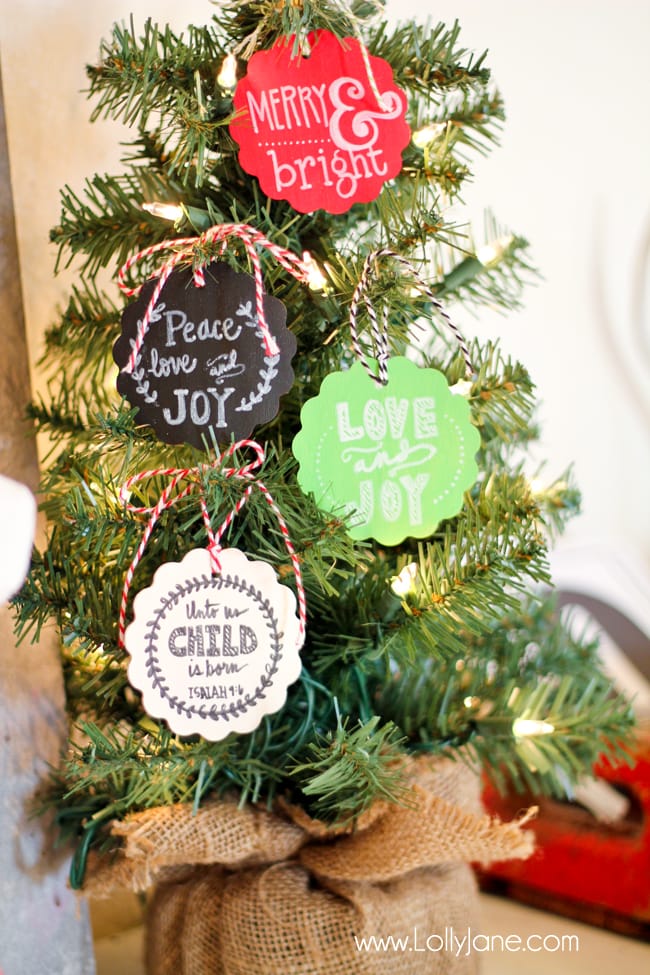Faux chalkboard Christmas ornament tags