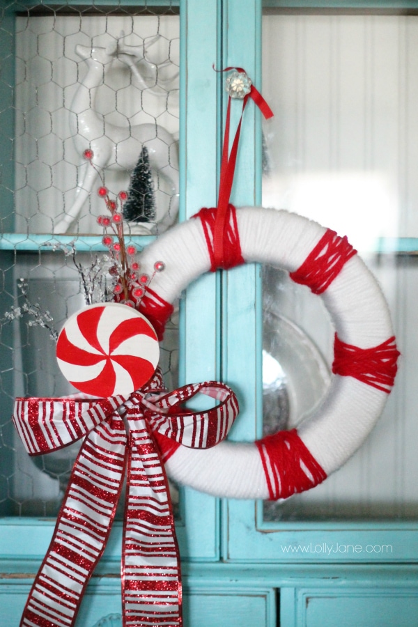 Pretty striped peppermint wreath, easy to make!! Full tutorial at lollyjane.com