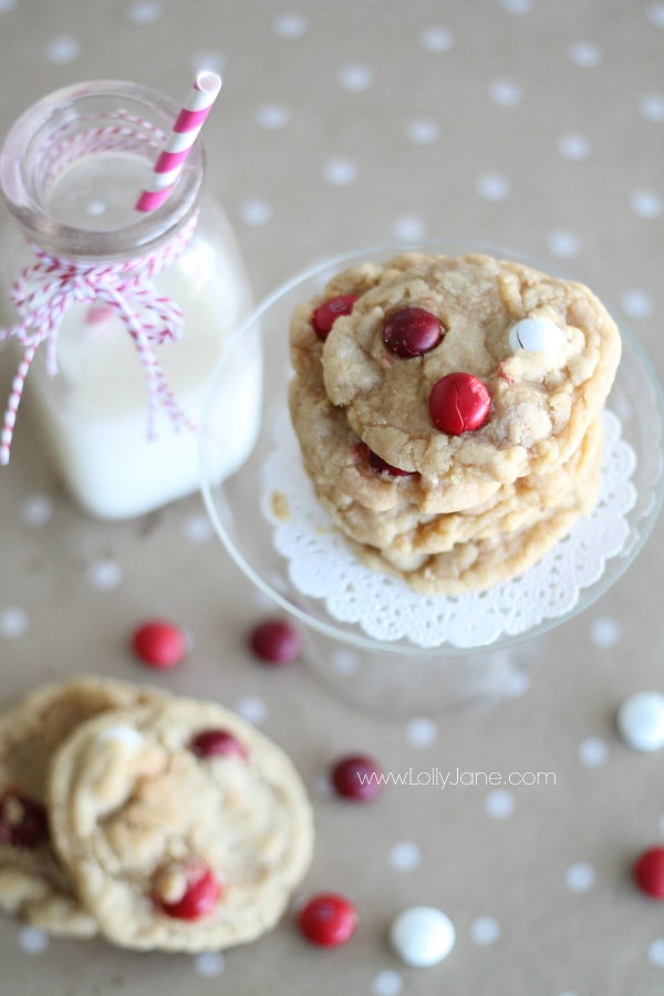 RED VELVET M&M COOKIES!! Have you heard of Red Velvet M&M's?? These cookies are made with them and are SO yummy!! 