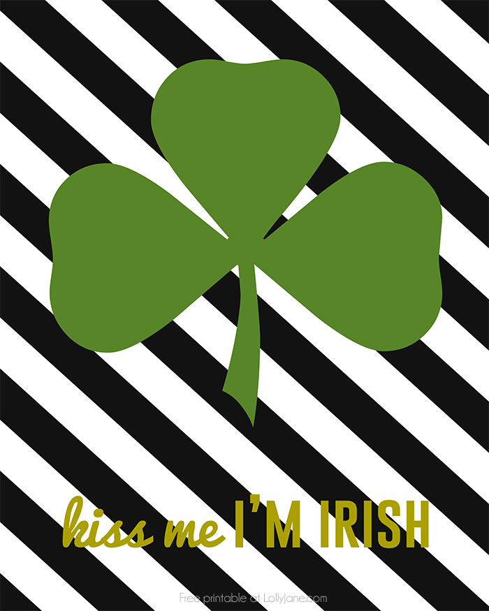 FREE "Lucky in Love" St. Patrick's Day printable (with 3 other styles to choose from!) #stpatricksday #freeprintable