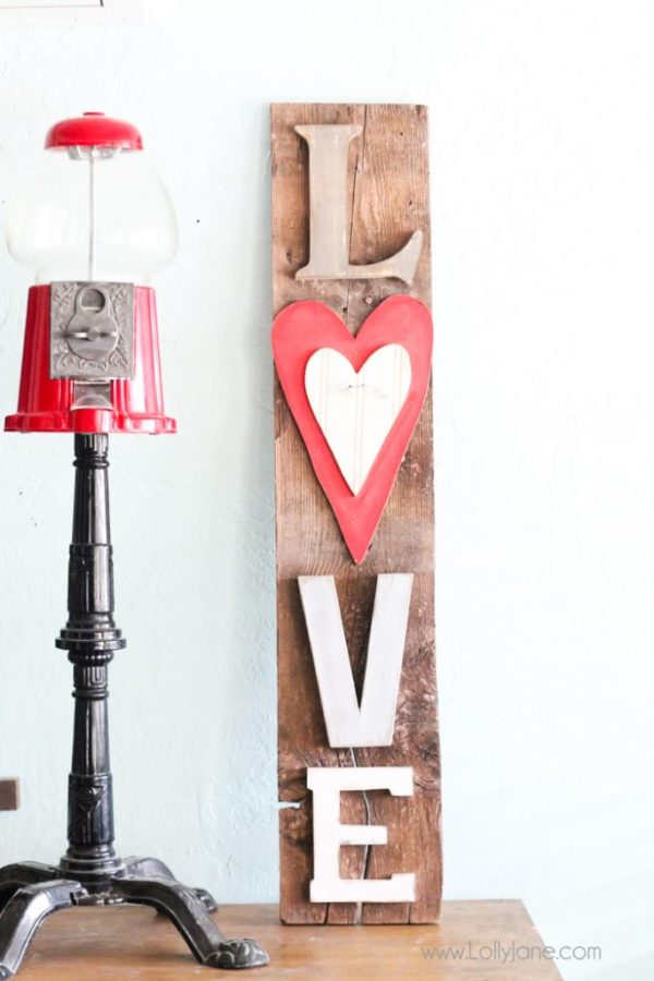 Super cute (and easy) rustic LOVE letters sign on barn wood