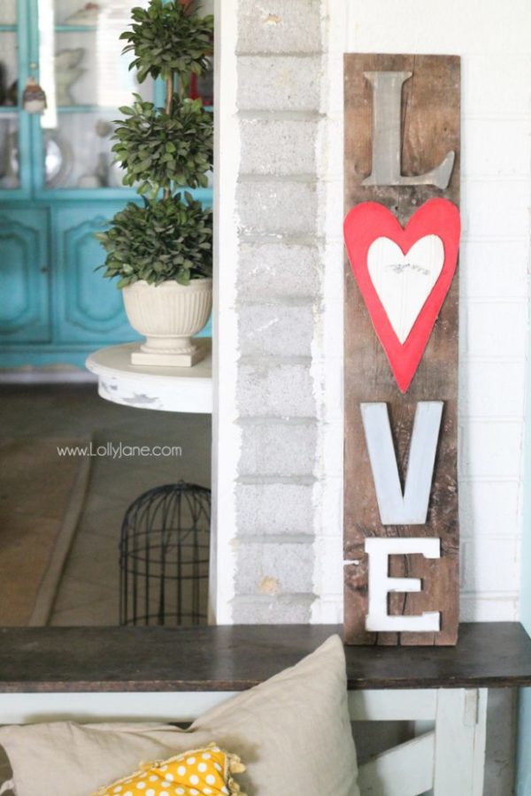 Super cute (and easy) rustic LOVE letters sign on barn wood