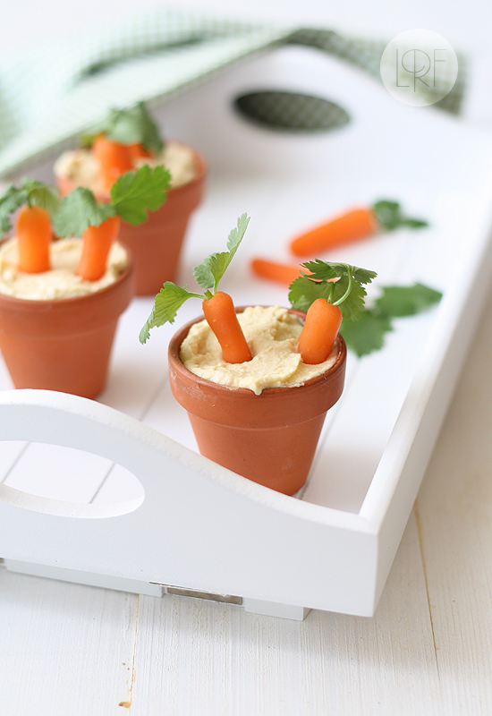 Garlic hummus + 26 other cute Easter/spring ideas! via lollyjane.com