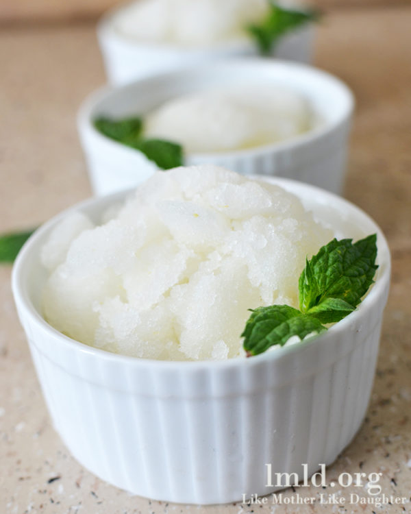 Lemonade Sorbet via @LMLDFood. YUM! Perfect for summer!