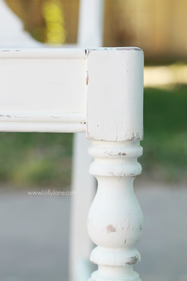 Pretty "chippy" finish on this chair makeover via @lollyjaneblog