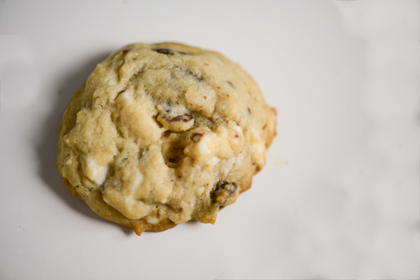 Yummy DOUBLE chocolate chunk cookies!! |via lollyjane.com