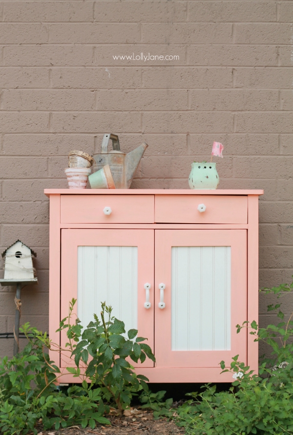 Pretty painted DIY rolling garden cart | via lollyjane.com