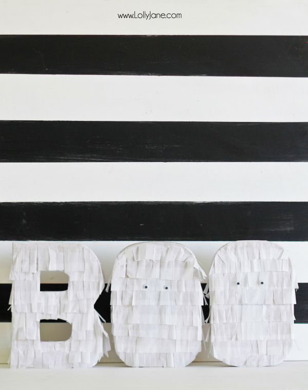 Easy Halloween decor DIY! Fringe BOO letters tutorial | via lollyjane.com