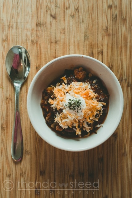 Hearty chili recipe| via lollyjane.com