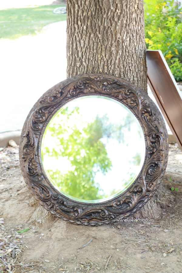 Spray Painted Mint Mirror | lollyjane.com