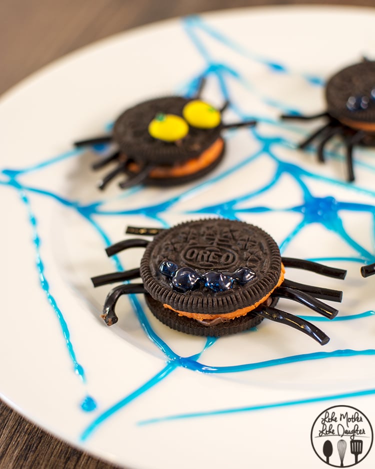 Oreo spider cookies