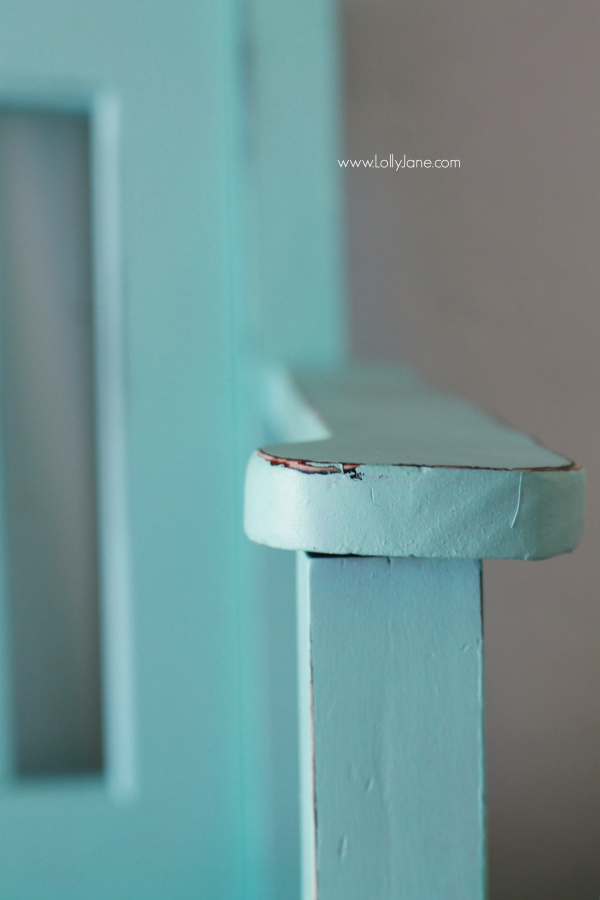 Gorgeous teal bench makeover!  See how easy it is to refinish old furniture to make it new again.| lollyjane.com