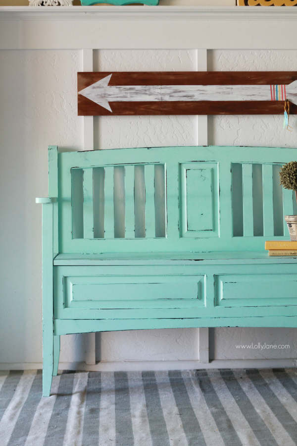 Gorgeous teal bench makeover!  See how easy it is to refinish old furniture to make it new again.| lollyjane.com