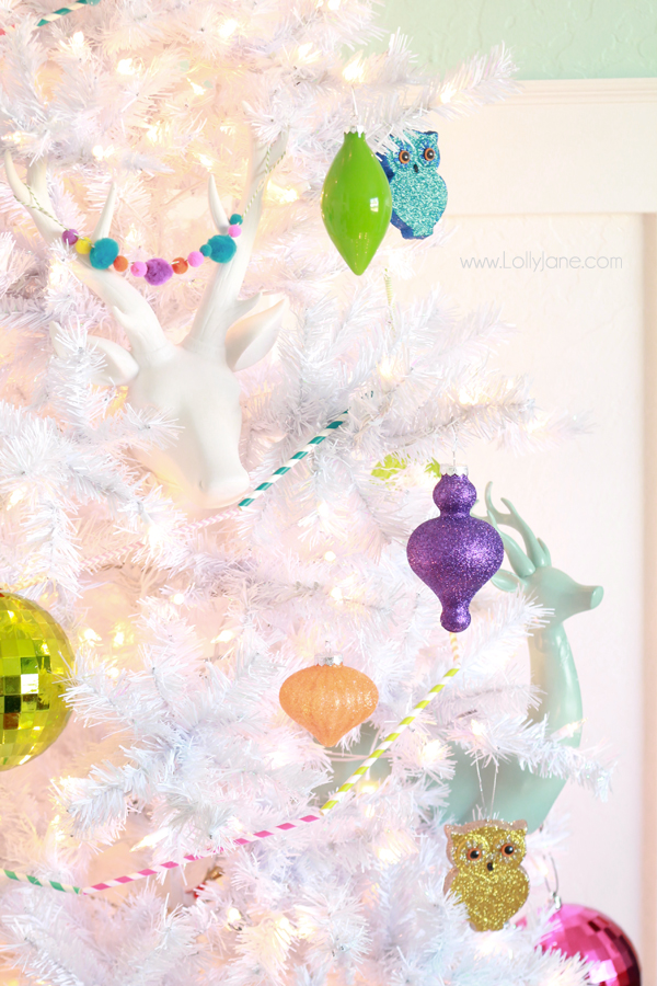 Easy white Christmas tree decor 