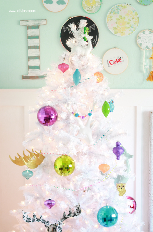 Easy white Christmas tree decor 
