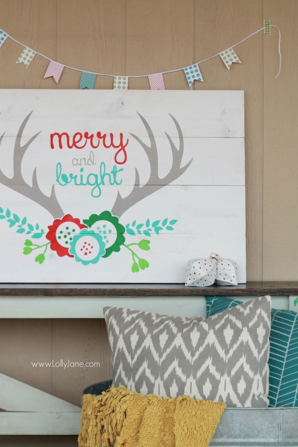 Merry and Bright antler pallet art