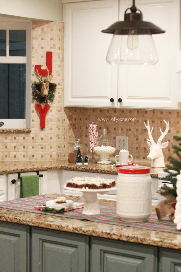 easy Christmas kitchen decor ideas