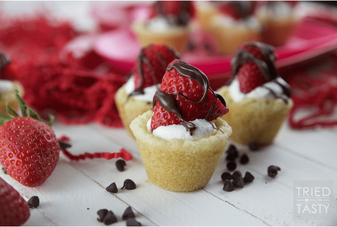 Chocolate Covered Strawberry Sugar Cookie Cups