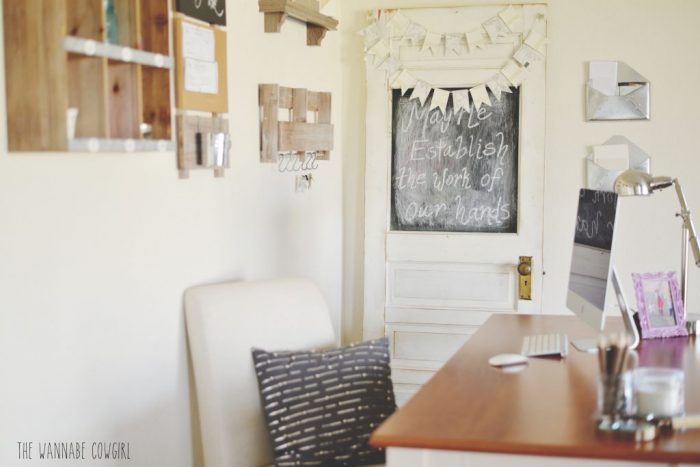 Awesome Tips for How to  Create a Totally Awesome, Functional and Organized Home Office! | via TWC