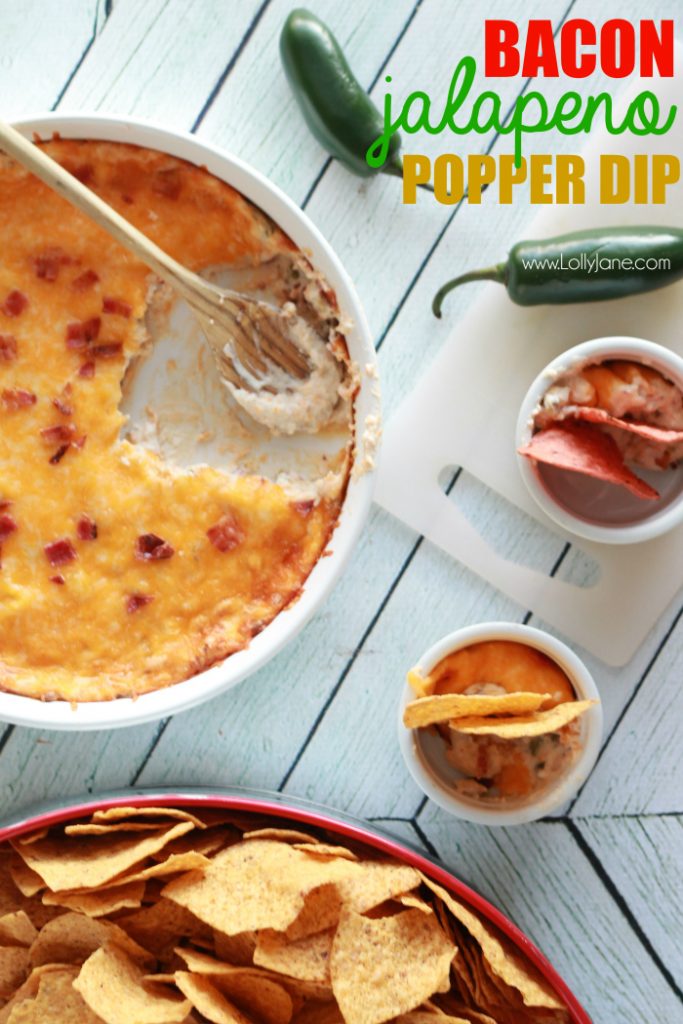 The best and easiest bacon jalapeno popper dip recipe. Great football game food, perfect game day appetizer, yummy appetizer, all around easy dip recipe!