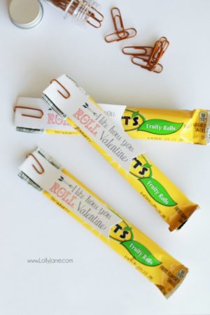 fruit snack Valentine's free printables - Lolly Jane