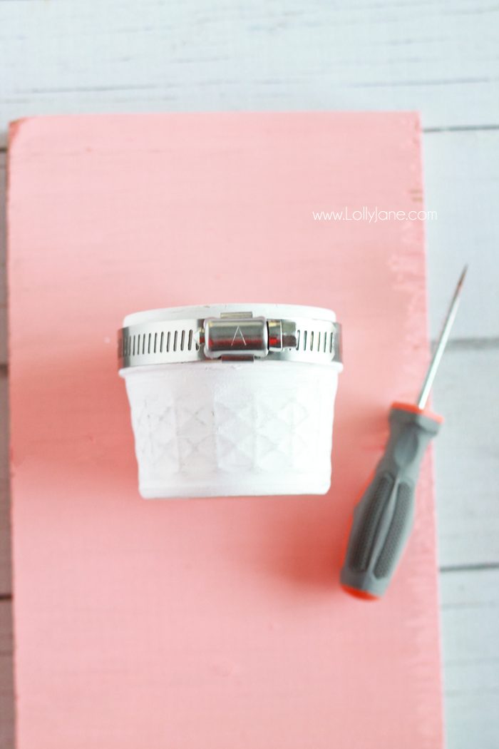 DIY Succulent Potted Mason Jar Key Holder |via LollyJane.com