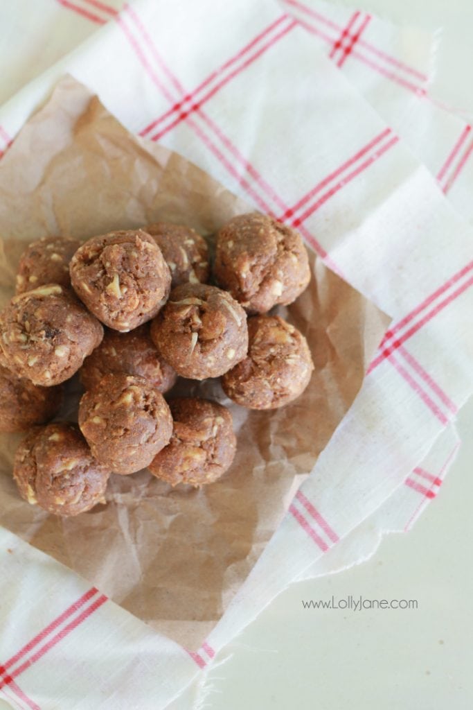 Healthy snack: almond date ball recipe