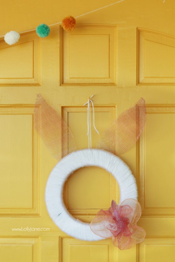 Easy Easter bunny wreath tutorial! Fun spring decor idea, love this spring wreath!