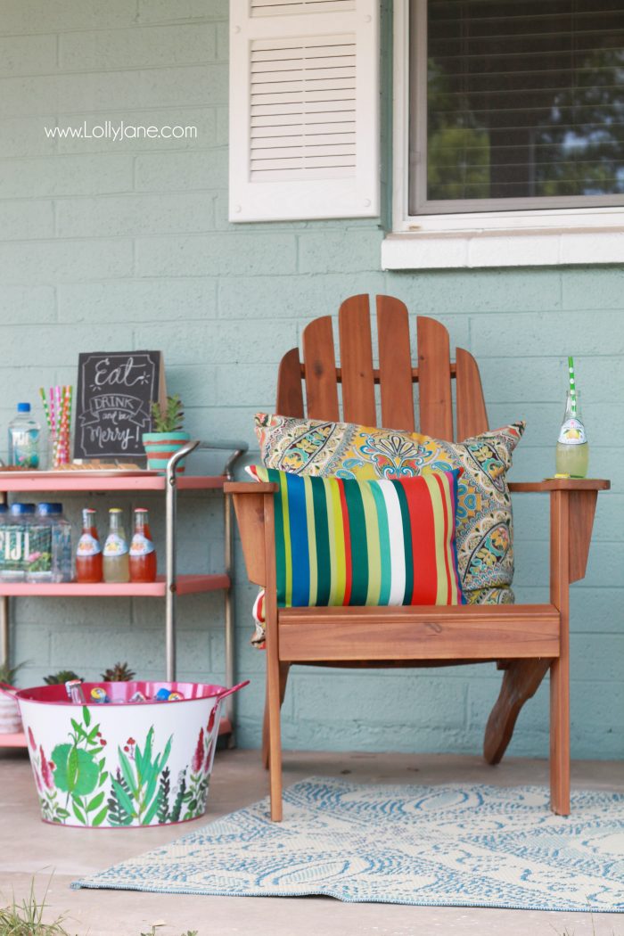 Colorful front porch ideas and tips, lots of pretty decor ideas by layering textures and patterns.